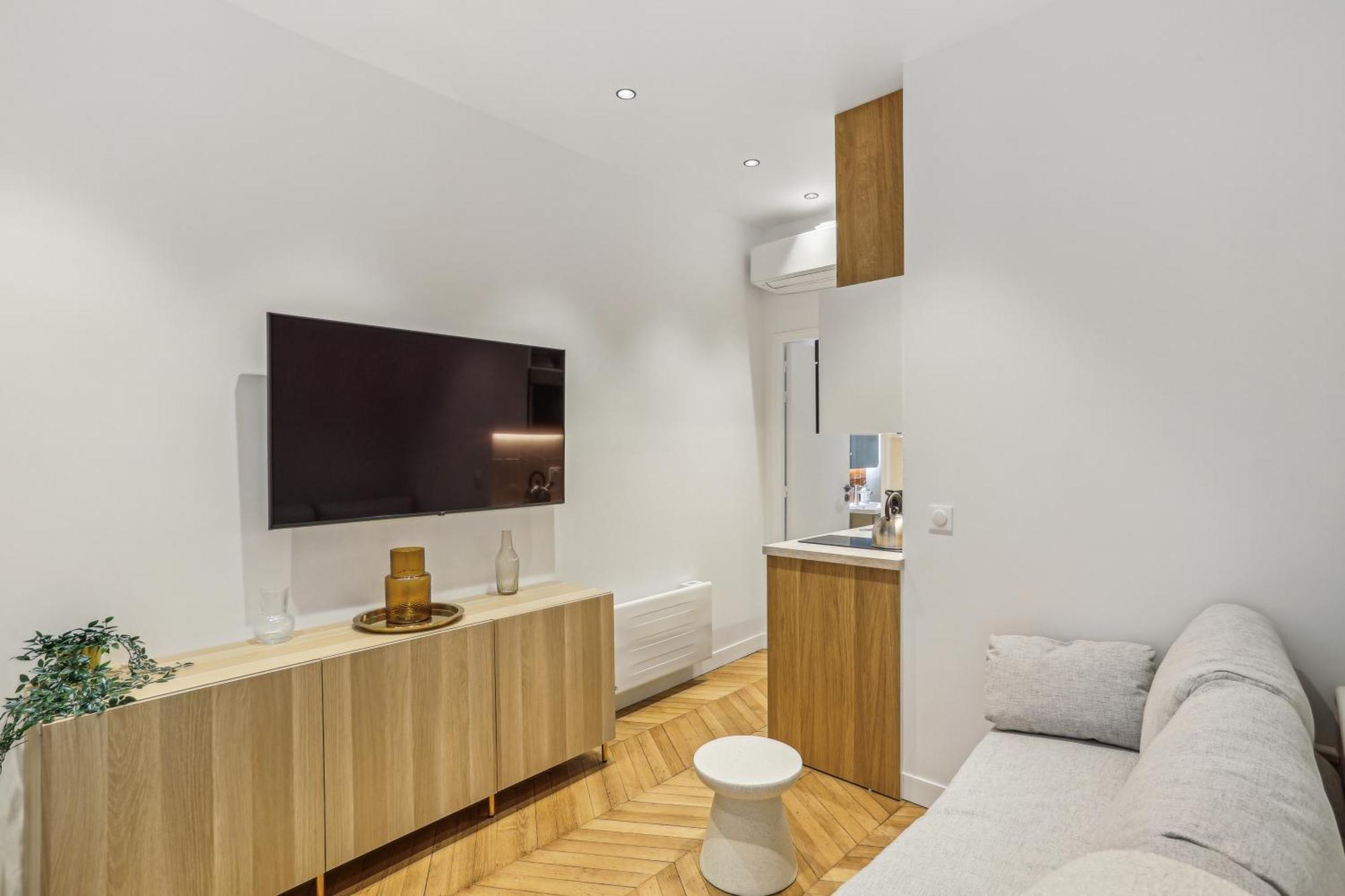 Lavie Maison Hot Tub And Ac Near Arc De Triomphe Paris Bagian luar foto
