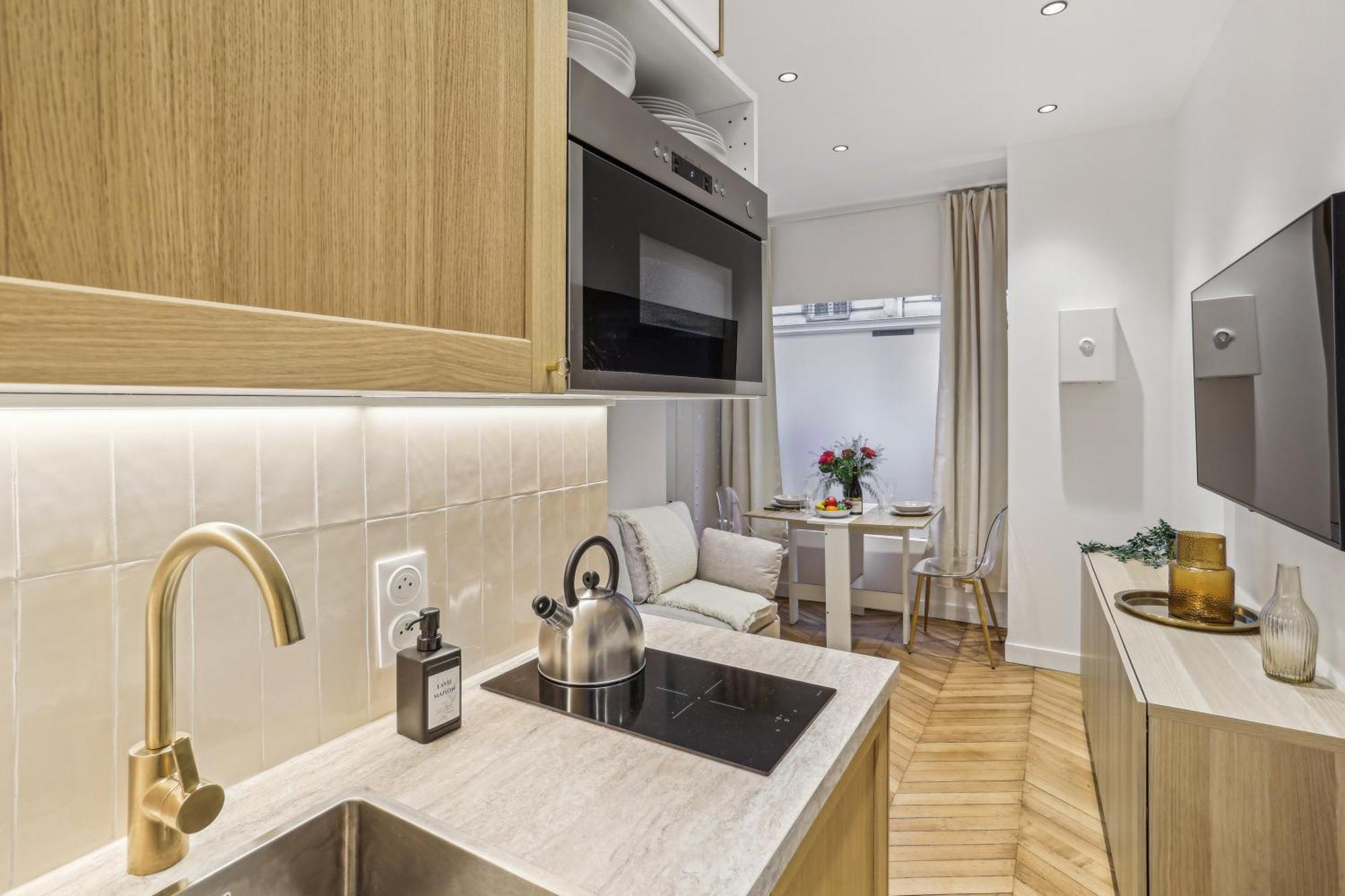 Lavie Maison Hot Tub And Ac Near Arc De Triomphe Paris Bagian luar foto