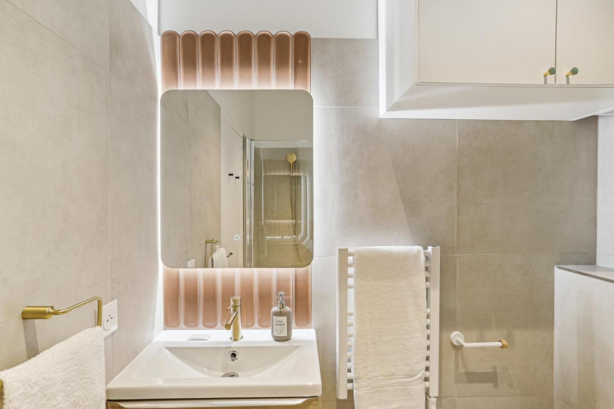 Lavie Maison Hot Tub And Ac Near Arc De Triomphe Paris Bagian luar foto